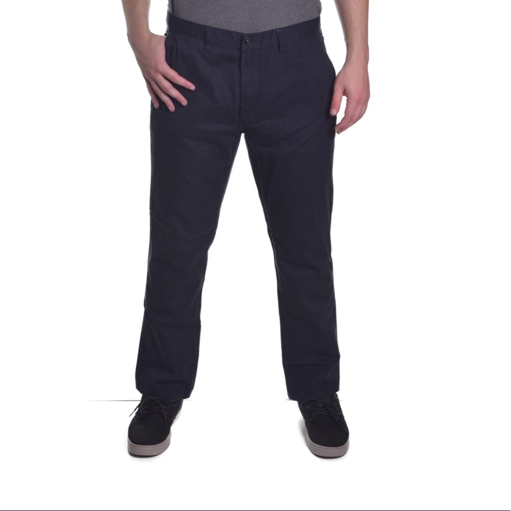 🔥SOLD🔥NWOT Eckō Unltd Slim Straight Leg Jeans. - Picture 2 of 8